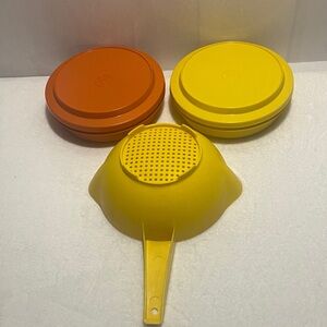 Tupperware Seal-n-Serve bowls with lids  1 quart Colander vintage set of 3